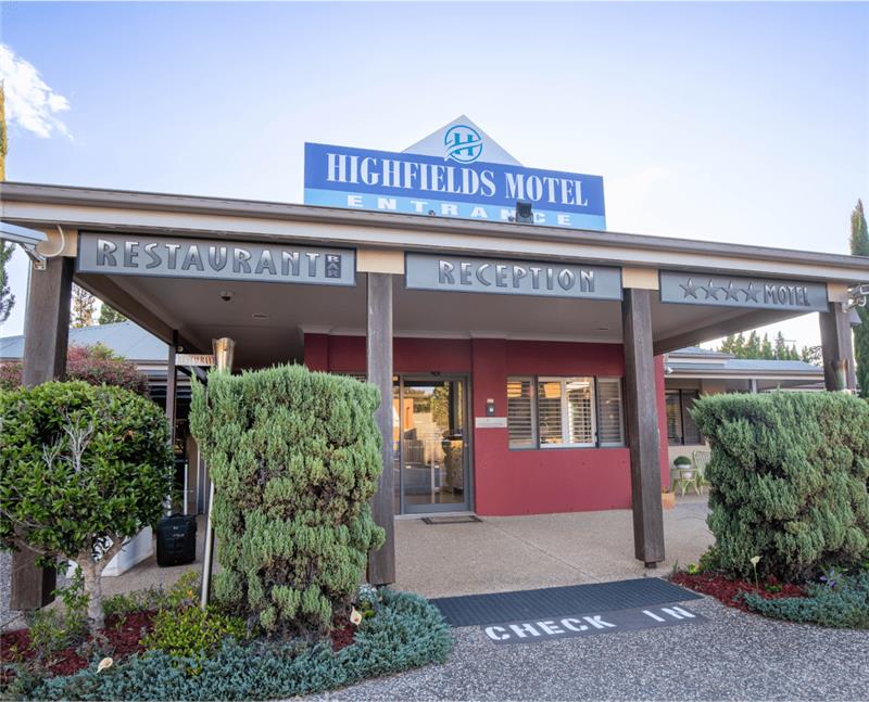 High_fields_motel_exterior
