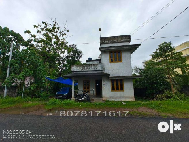 15 cent residential plot with house for sale in Chanthavila